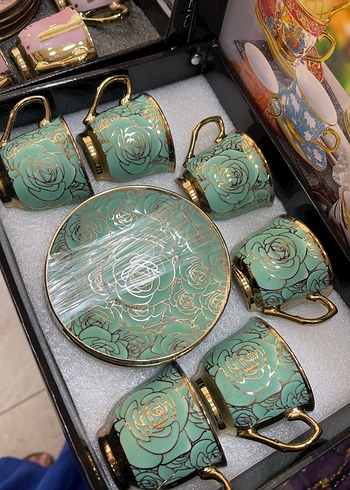 Beyaz ve Altın Detaylı Kahve Fincan Takımı - Görsel 8