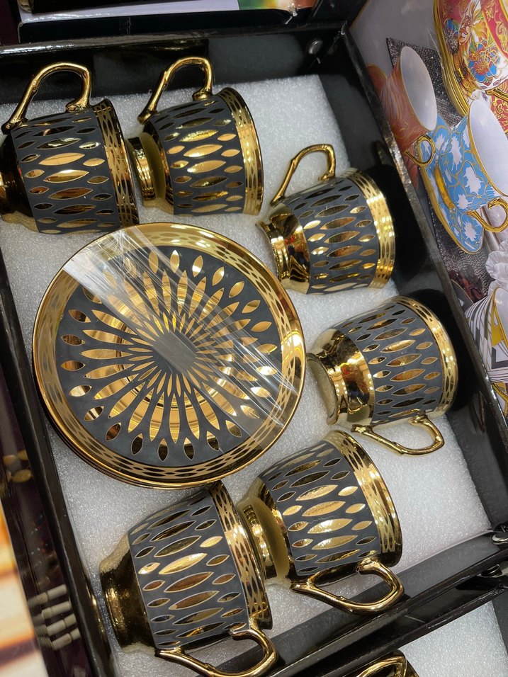 Beyaz ve Altın Detaylı Kahve Fincan Takımı - Görsel 4