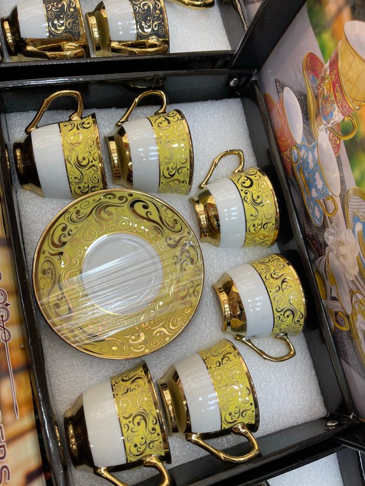 Beyaz ve Altın Detaylı Kahve Fincan Takımı - Görsel 2