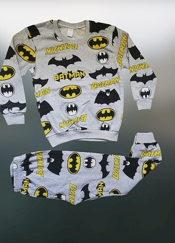 Batman pijama takımı. 