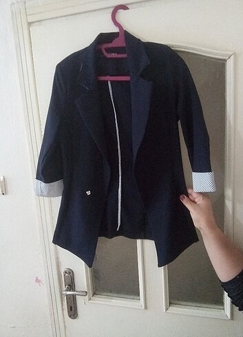 m Beden lacivert Renk Blazer ceket hiç bir sorunu yok 
