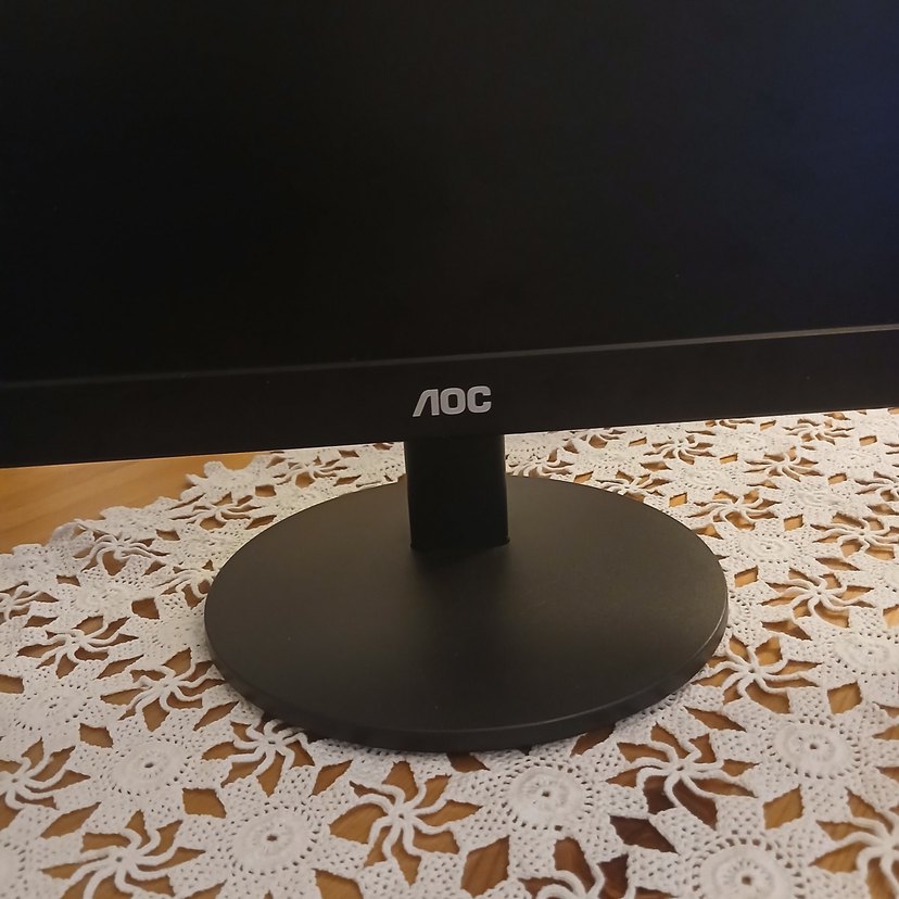 Siyah AOC Monitör 19.5 inc - Görsel 2