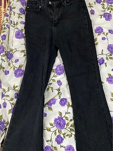 34 Beden siyah Renk Trendyol flare antrasit jean
