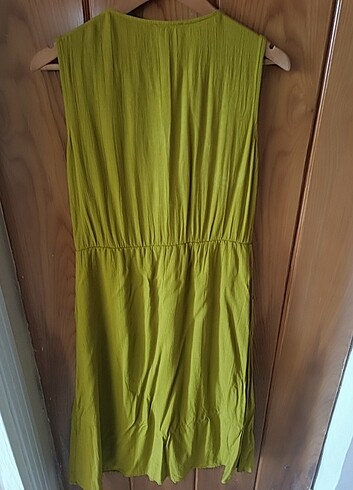 LC Waikiki Yeşil midi elbise