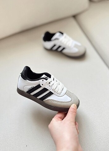 Adidas Samba cocuk ayakkabi 26/35 arası mevcut