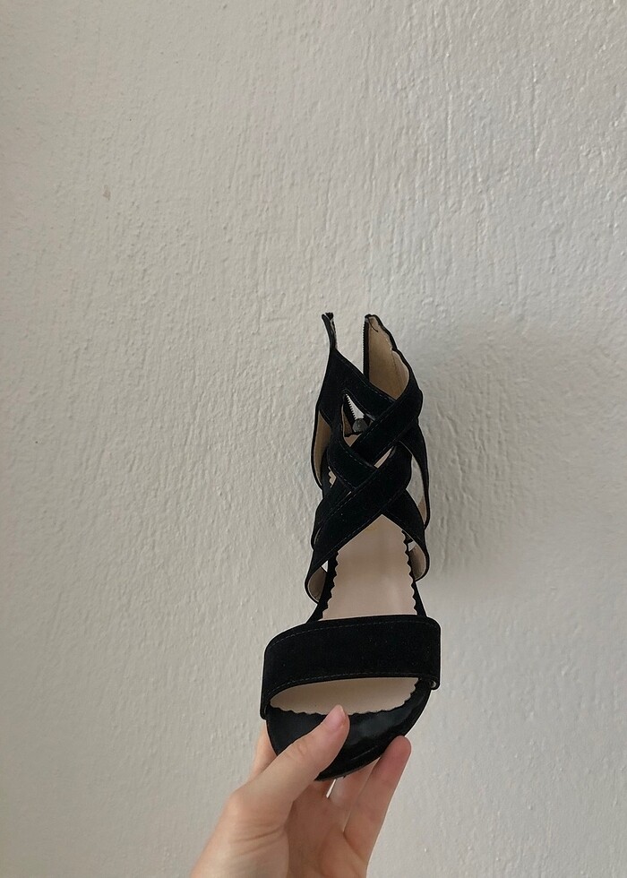 Topuklu ayakkabı - Görsel 2