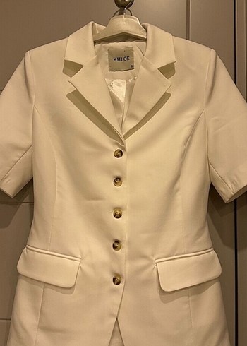 Kadın Beyaz Kısa Kollu Düğmeli Blazer - Görsel 4