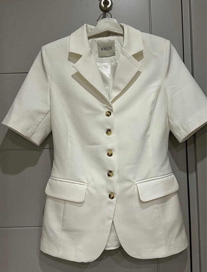 Kadın Beyaz Kısa Kollu Düğmeli Blazer - Görsel 3