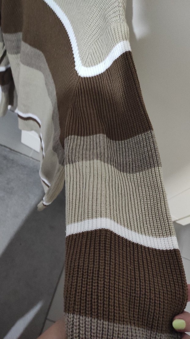 Bej Çizgili Kadın Triko Kazak - Görsel 3