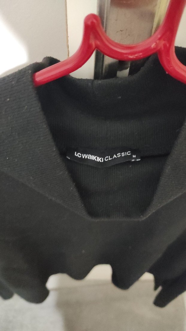 Siyah Yüksek Yakalı Kadın Kazak - Görsel 2