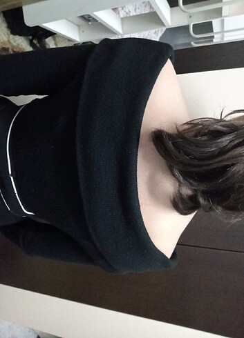 KAYIK YAKA CROP BLUZ