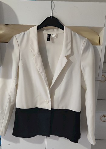 Düğmeli Beyaz Siyah Midi Kadın Blazer - Görsel 5