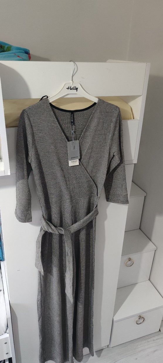 Gri V Yakalı Uzun Kollu Kadın Tulum - Görsel 4