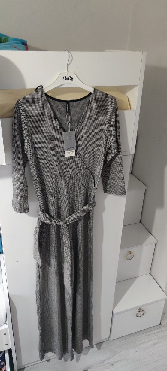 Gri V Yakalı Uzun Kollu Kadın Tulum - Görsel 3