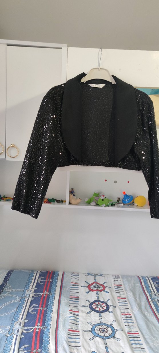 Kız Çocuk Siyah Payetli Uzun Kollu Bolero - Görsel 5