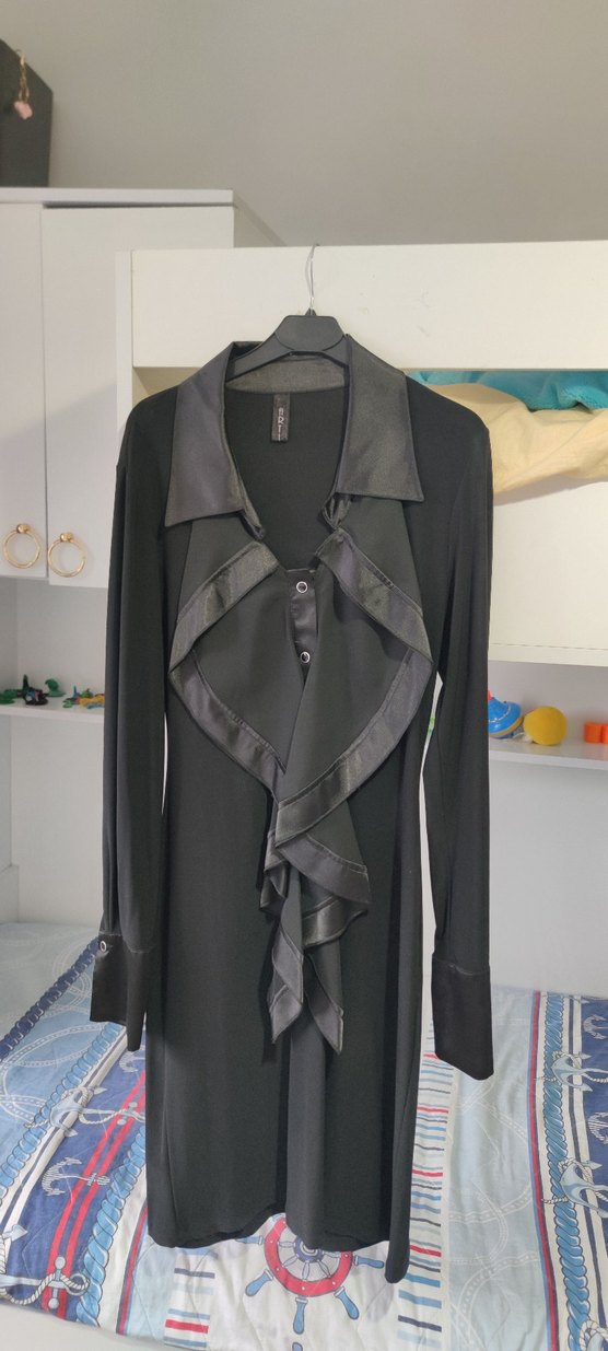 Önden Drapeli Siyah Uzun Kadın Elbise - Görsel 4