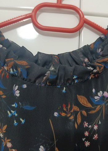 Uzun Kollu, Yüksek Yakalı Çiçek Desenli Midi Elbise - Görsel 3