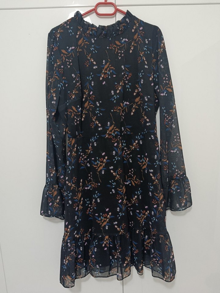 Uzun Kollu, Yüksek Yakalı Çiçek Desenli Midi Elbise - Görsel 2