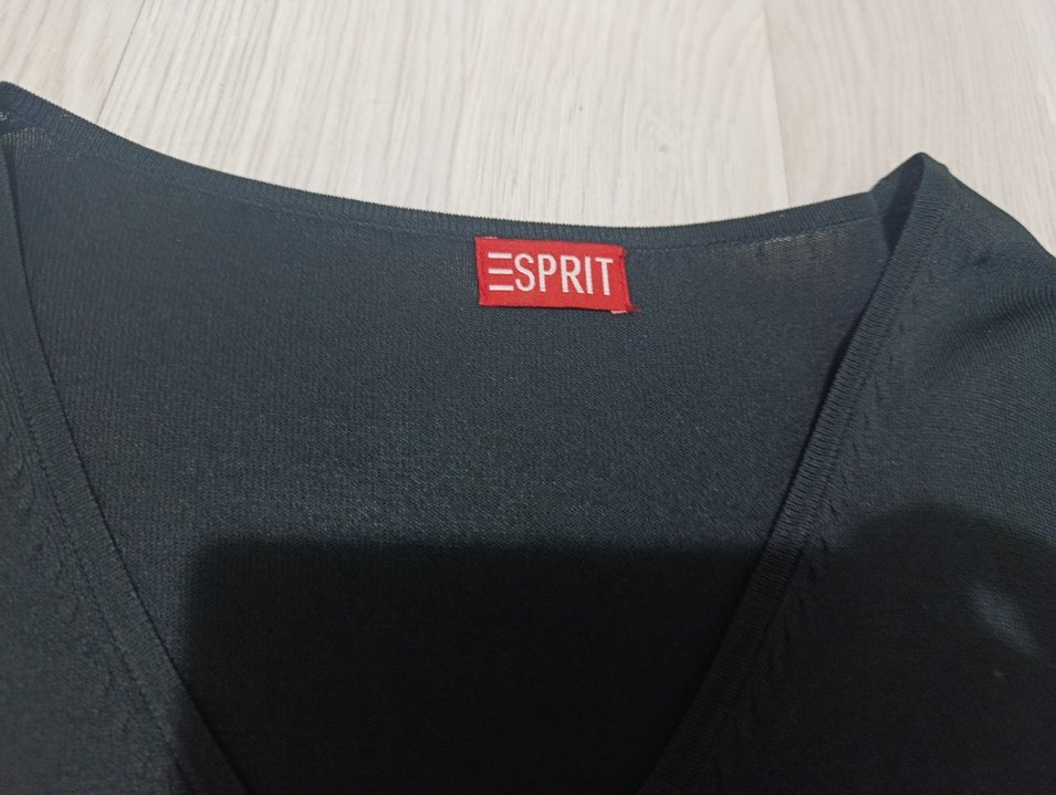 Esprit Düğmeli Siyah V Yakalı Kadın Hırka - Görsel 3