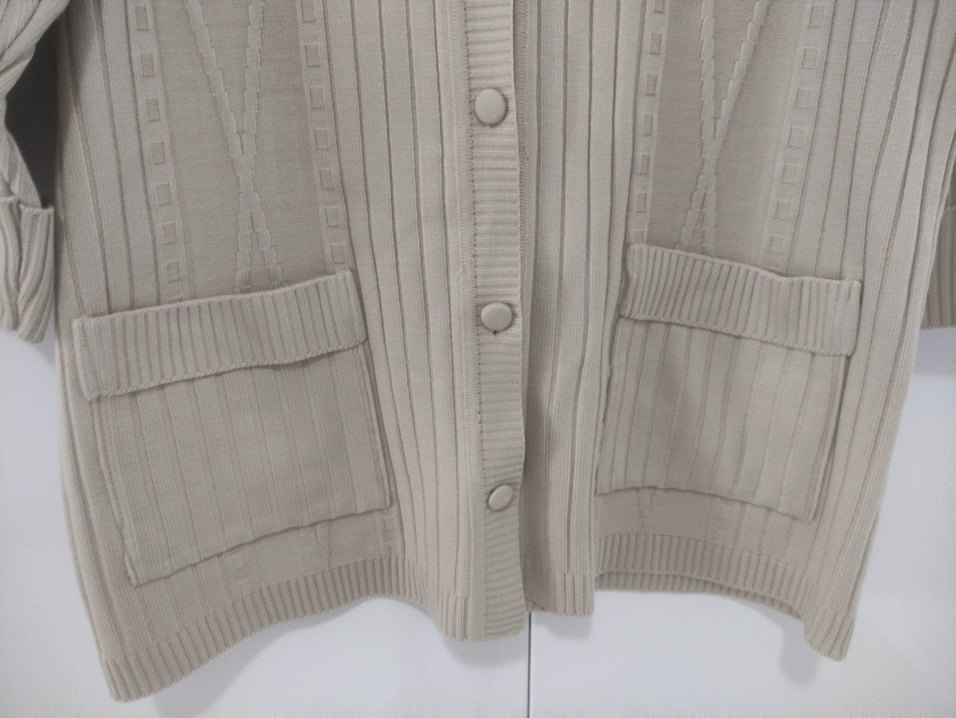 Bej Kadın Düğmeli Midi Hırka - Görsel 3