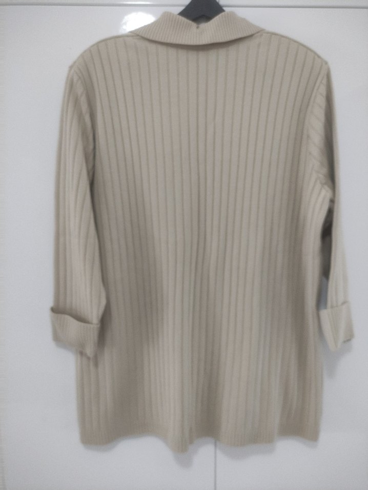 Bej Kadın Düğmeli Midi Hırka - Görsel 5