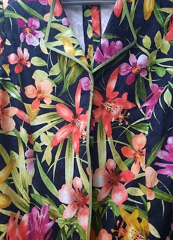 Renkli çiçekli ceket  - Görsel 3