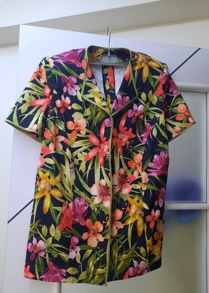 Renkli çiçekli ceket  - Görsel 2