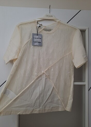 Arkasi dantel bluz - Görsel 3