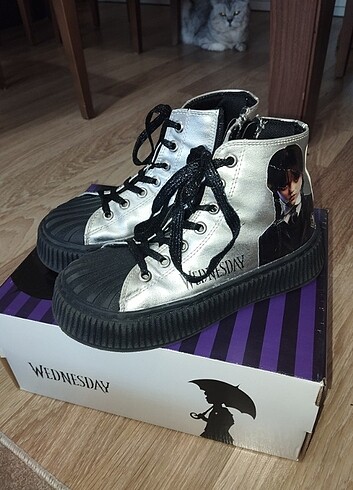 Kız Çocuk Wednesday Converse Bot