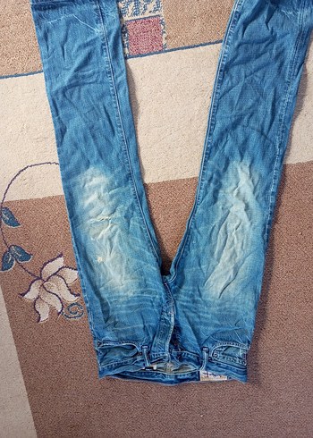 Abercrombie & Fitch 30