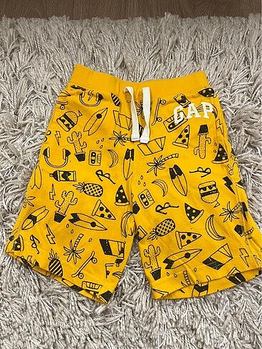 Gap GAP yazlık çocuk şortu 5 yaş