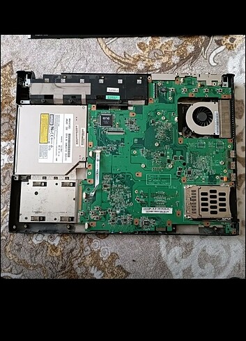 Acer Aspire 9300 - Görsel 2