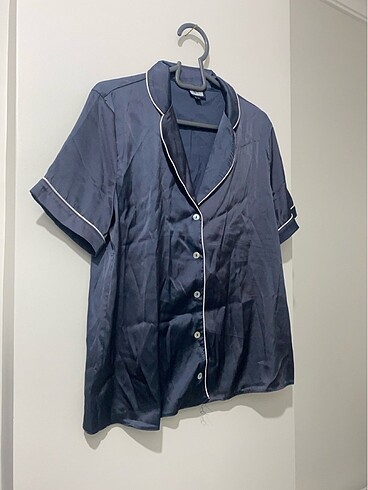 Agatha Şortlu saten gecelik pijama