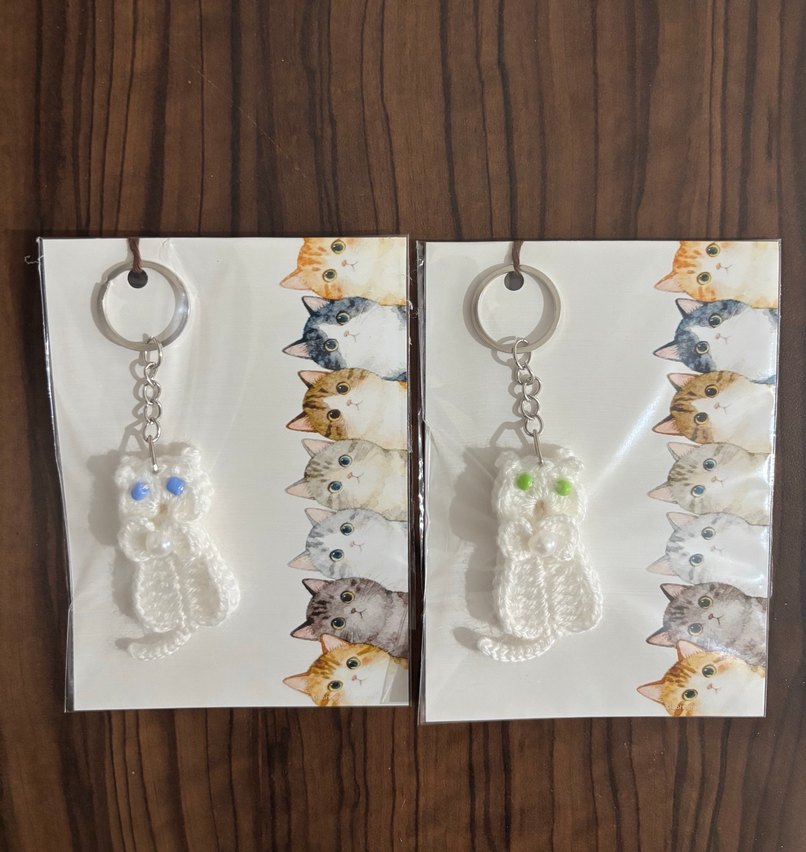 Boncuklu Beyaz kedi  Anahtarlık adet 22 tl - Görsel 3