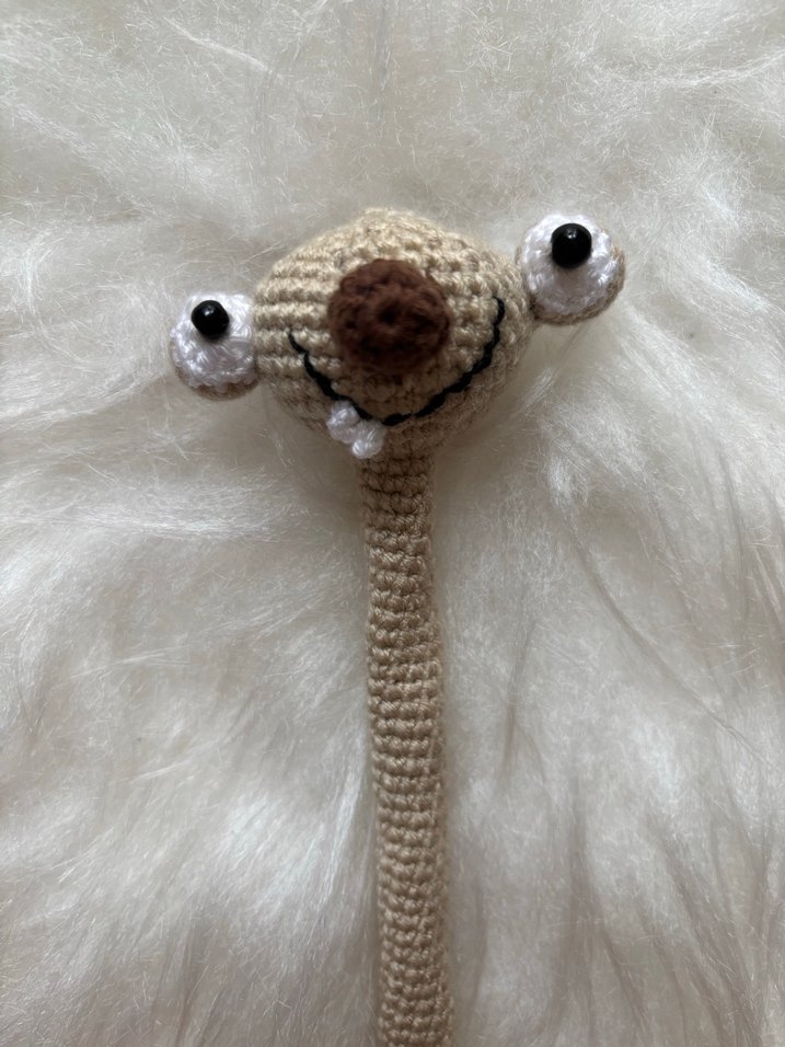 Bej uzun boyunlu buz devri Sid - Görsel 5