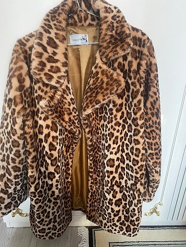 Leopar mont