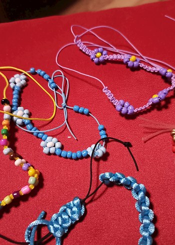 Çocuklar için Renkli Boncuklu Bohem Bileklikler - Görsel 3