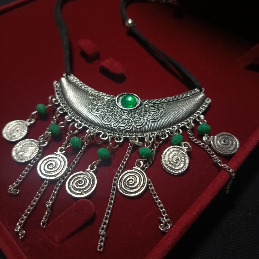 Uzun Zincir Detaylı Yeşil Bohem Kolye - Görsel 2