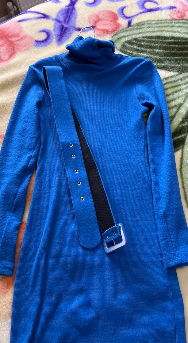 Mavi Boğazlı Kemerli Triko Elbise - Görsel 4