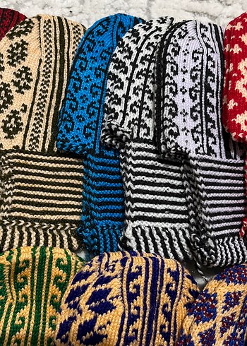 Çok Renkli Desenli el örgüsü patik - Görsel 3