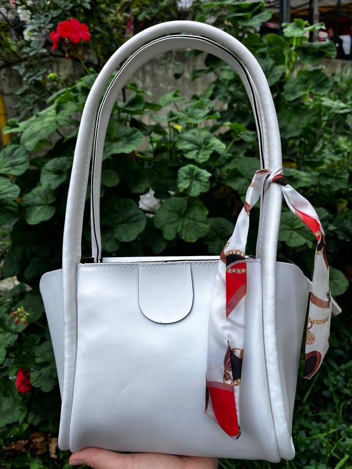 Bordo Kadın Deri Tokalı Çanta - Görsel 4