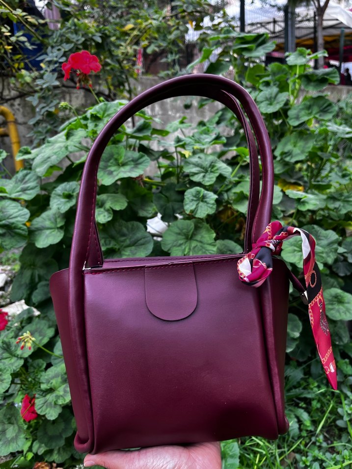 Bordo Kadın Deri Tokalı Çanta - Görsel 2