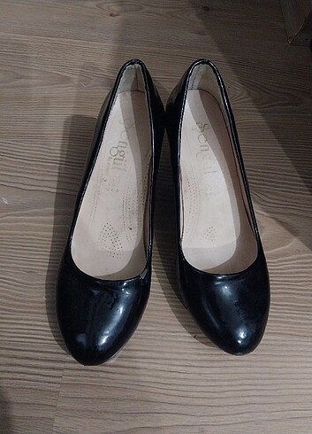 Diğer Rugan stiletto
