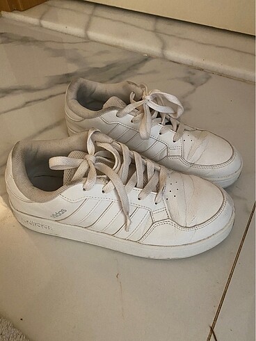 Orijinal Adidas