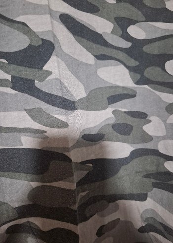 Silvia marka Kamuflaj desenli L/XLbeden tişört - Görsel 6