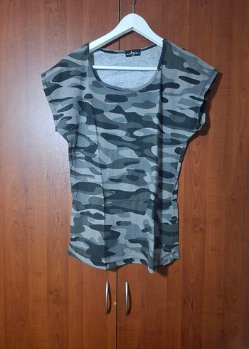 Silvia marka Kamuflaj desenli L/XLbeden tişört - Görsel 3