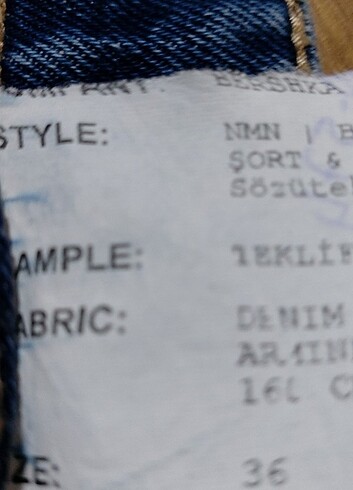 s Beden BERSHKA DENIM YIRTIK KOT ŞORT