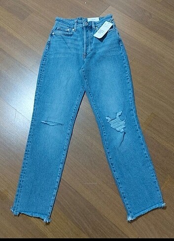 H&M Denim Orjinal Etiketli Mom Jeans