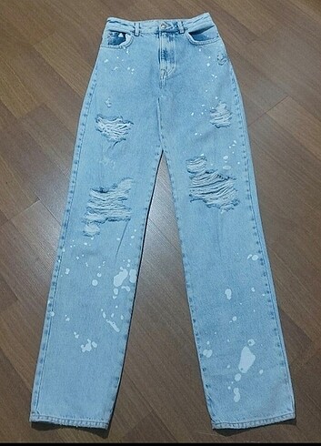 38 Beden BERSHKA Denim high Rise Straıght Jeans