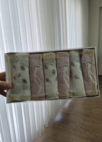 Nakışlı Bej Pastel Havlu Seti
